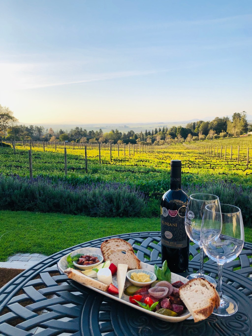 Sip. Eat. sleep at&nbsp;Kunjani